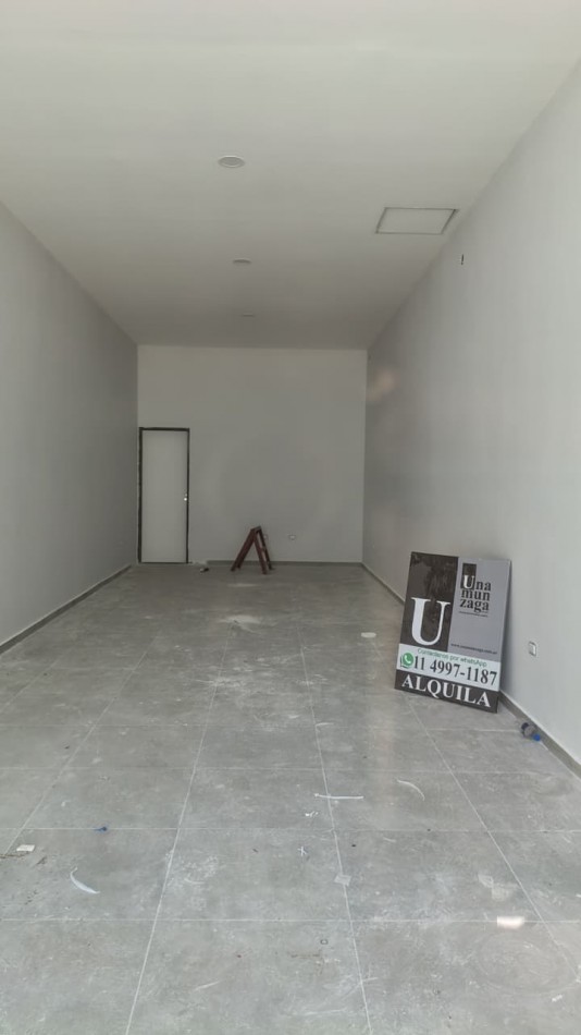 Excelente Local en Bernal Centro (Local 4) a metros de Belgrano y Castro Barros