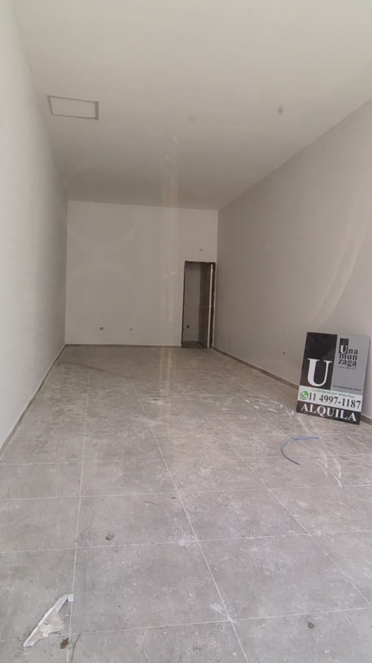 Excelente Local en Bernal Centro (Local 5) a metros de Belgrano y Castro Barros