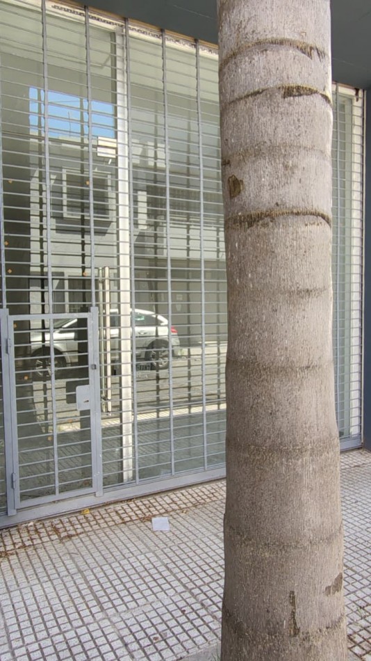 Excelente Local en Bernal Centro (Local 5) a metros de Belgrano y Castro Barros