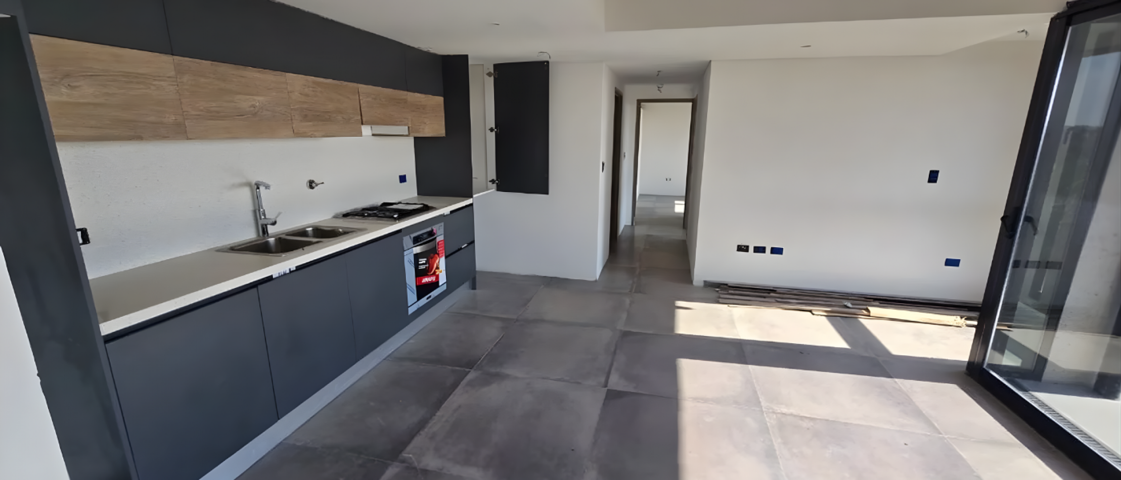 Venta Dpto 3 Amb con Patio y Cochera - Excelente Ubicacion en Parque Lineal