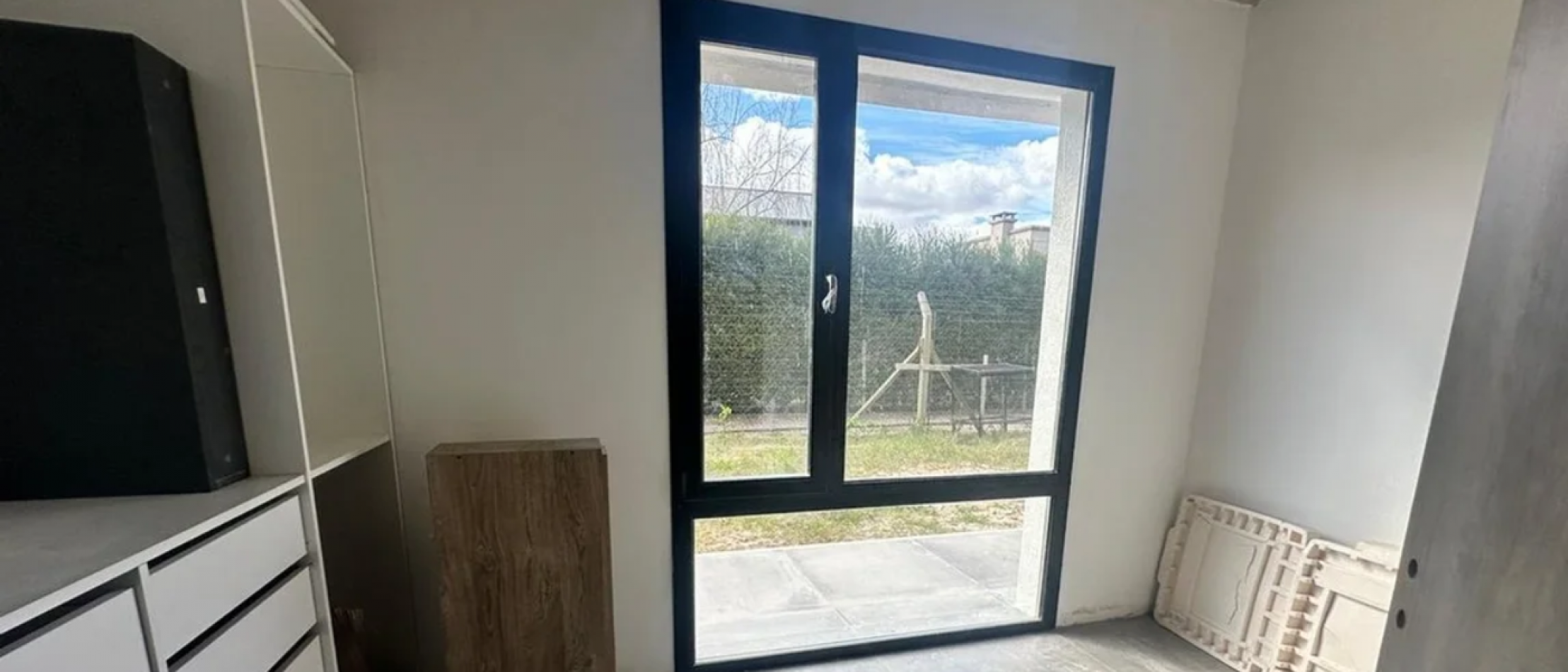 Venta Dpto 3 Amb con Patio y Cochera - Excelente Ubicacion en Parque Lineal