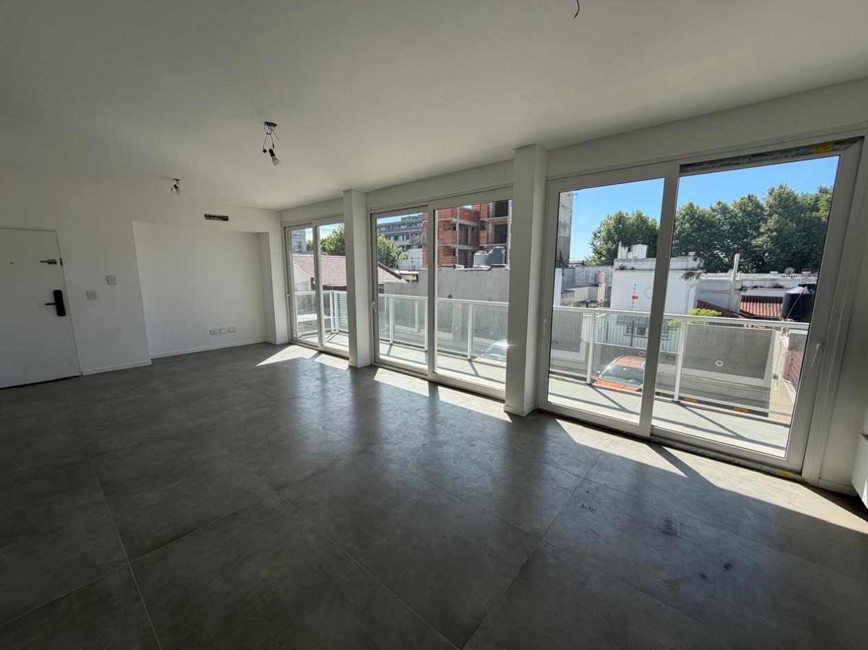Excelente departamento 4 ambientes con cochera a estrenar 