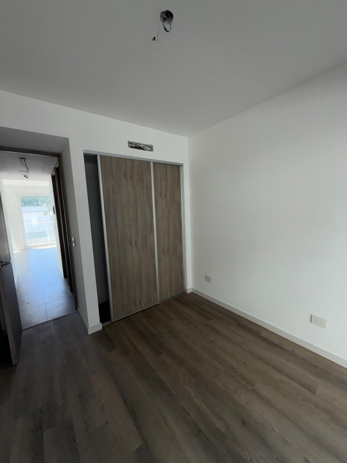 Excelente departamento 4 ambientes con cochera a estrenar 