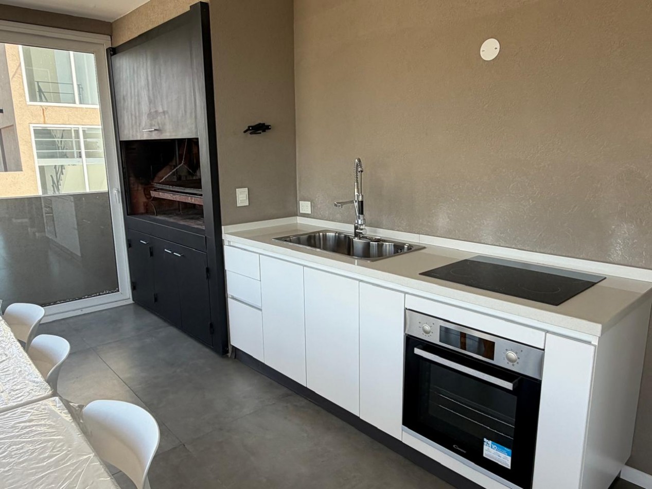 Excelente departamento 4 ambientes con cochera a estrenar 