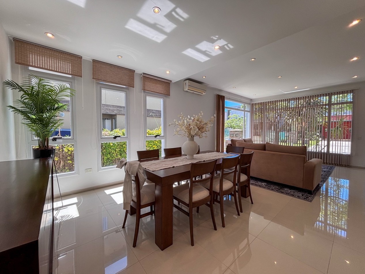 Casa en Altos de Hudson 2