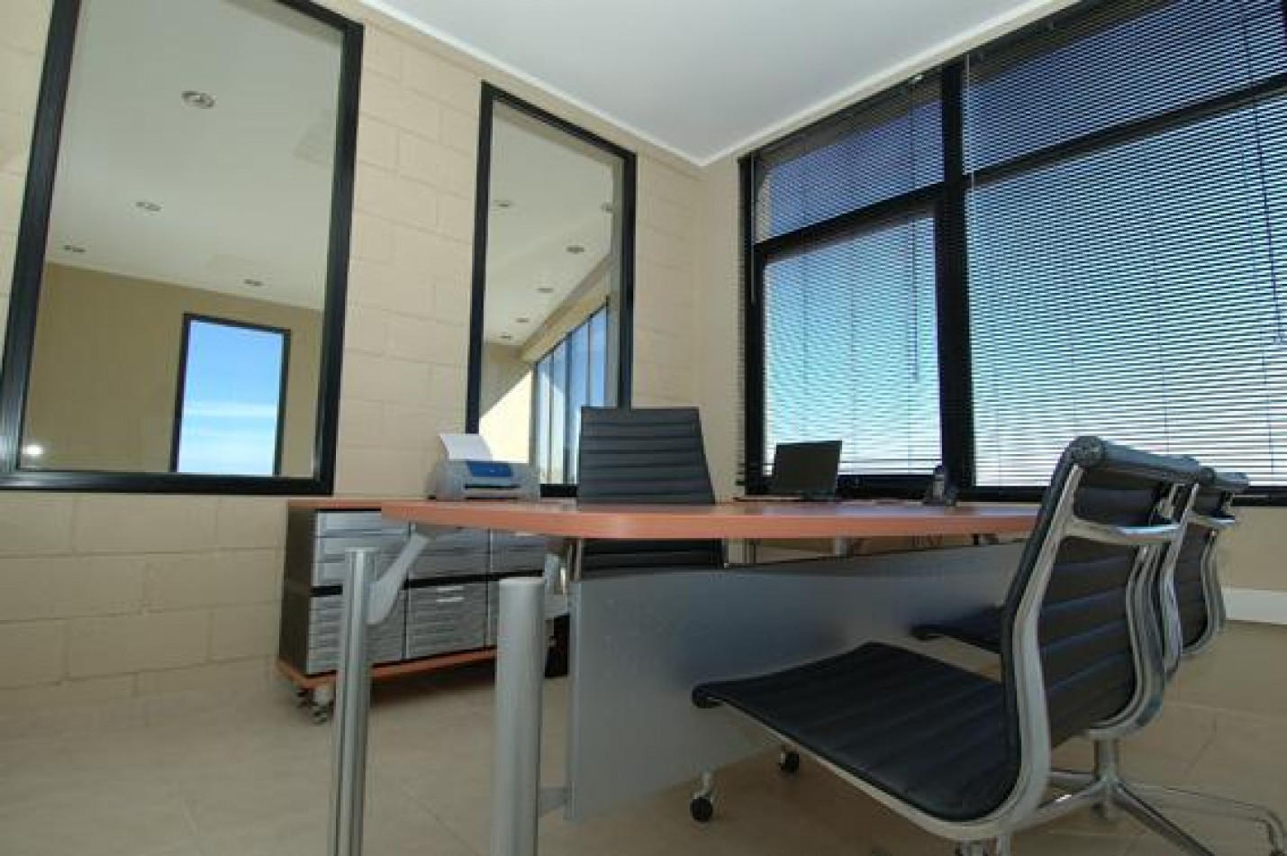 Venta excelente nave industrial en parque industrial PIUIQ Quilmes