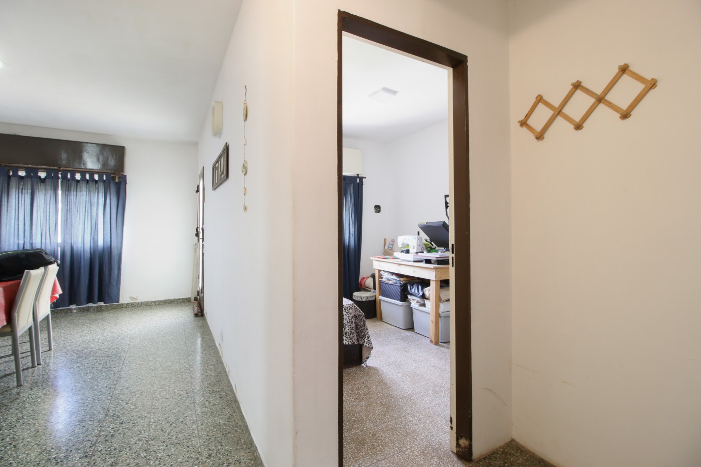 HERMOSA CASA CON GARAGE Y PARQUE