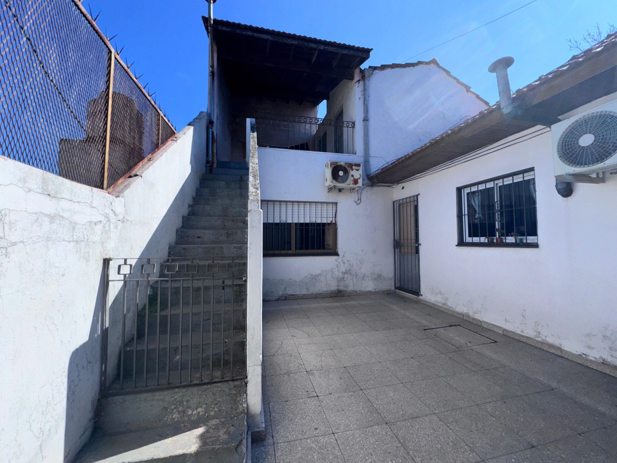 VENTA CASA EN EZPELETA 4 AMBIENTES C/DOBLE GARAGE