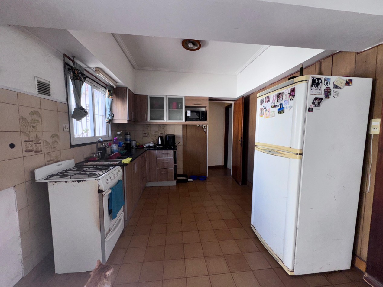 VENTA CASA EN EZPELETA 4 AMBIENTES C/DOBLE GARAGE