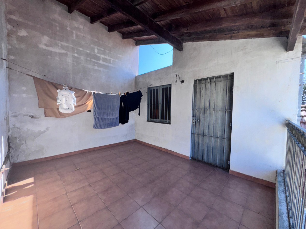 VENTA CASA EN EZPELETA 4 AMBIENTES C/DOBLE GARAGE