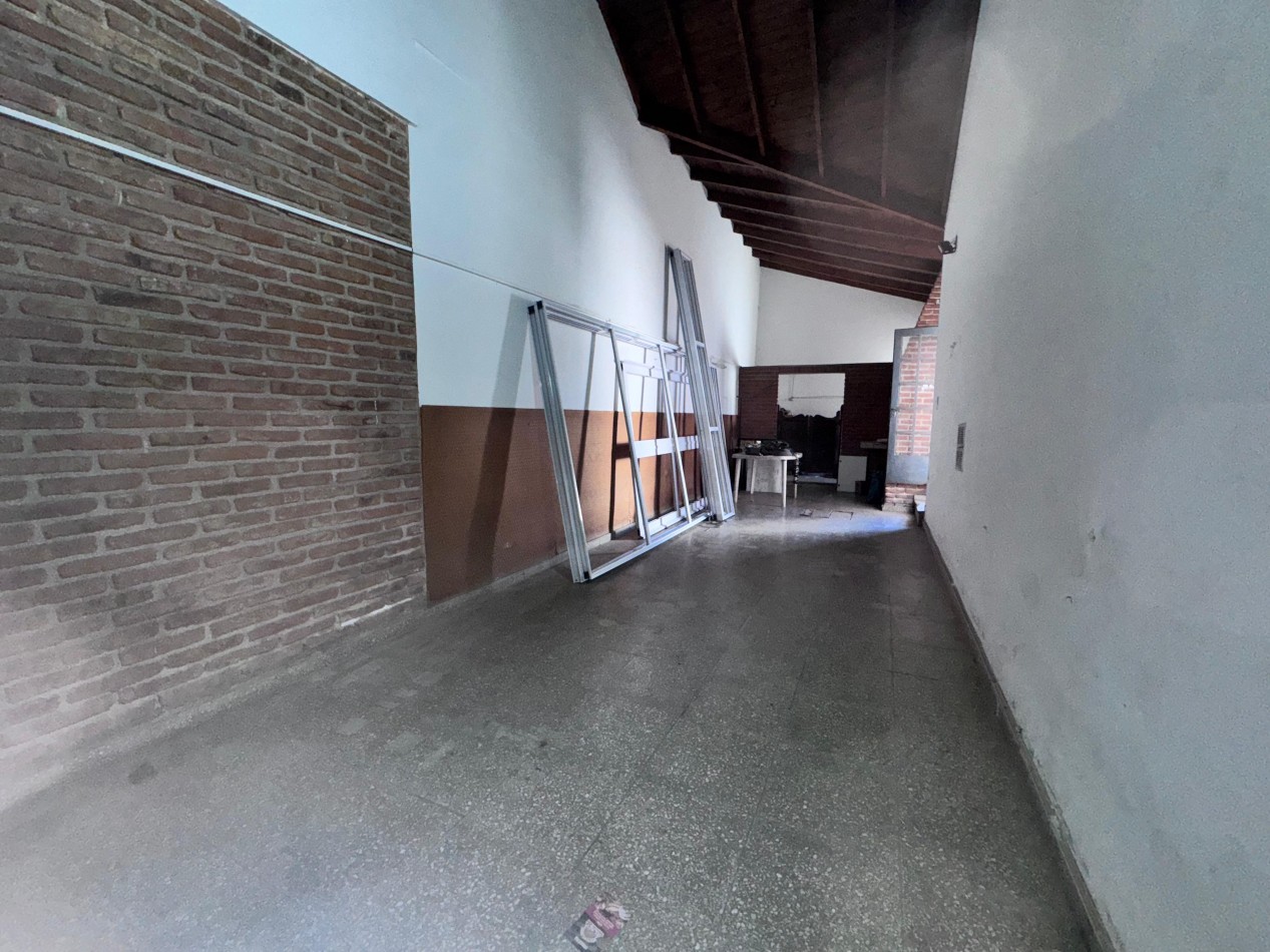 VENTA CASA EN EZPELETA 4 AMBIENTES C/DOBLE GARAGE