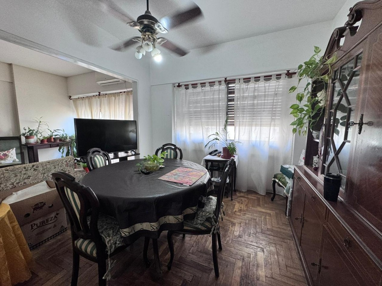 EXCELENTE DEPARTAMENTO DE 3 AMBIENTES CON BALCON