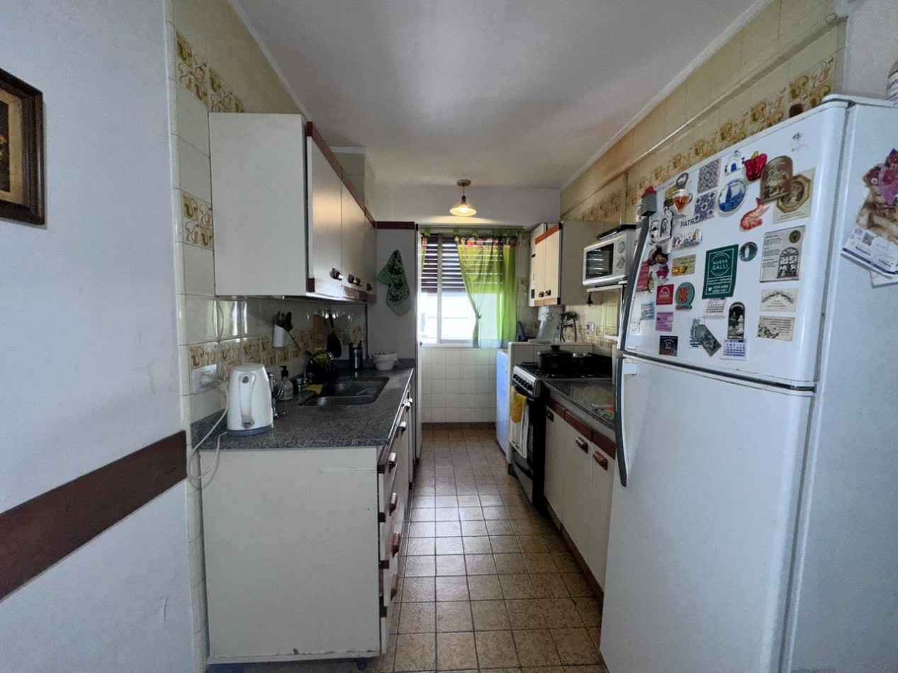 EXCELENTE DEPARTAMENTO DE 3 AMBIENTES CON BALCON