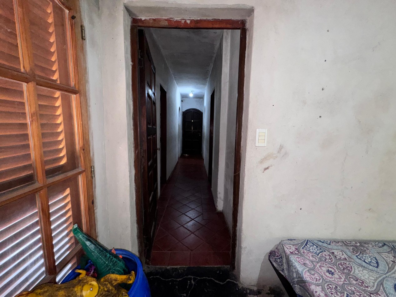 CASA 3 AMBIENTES CON GRAN PARQUE