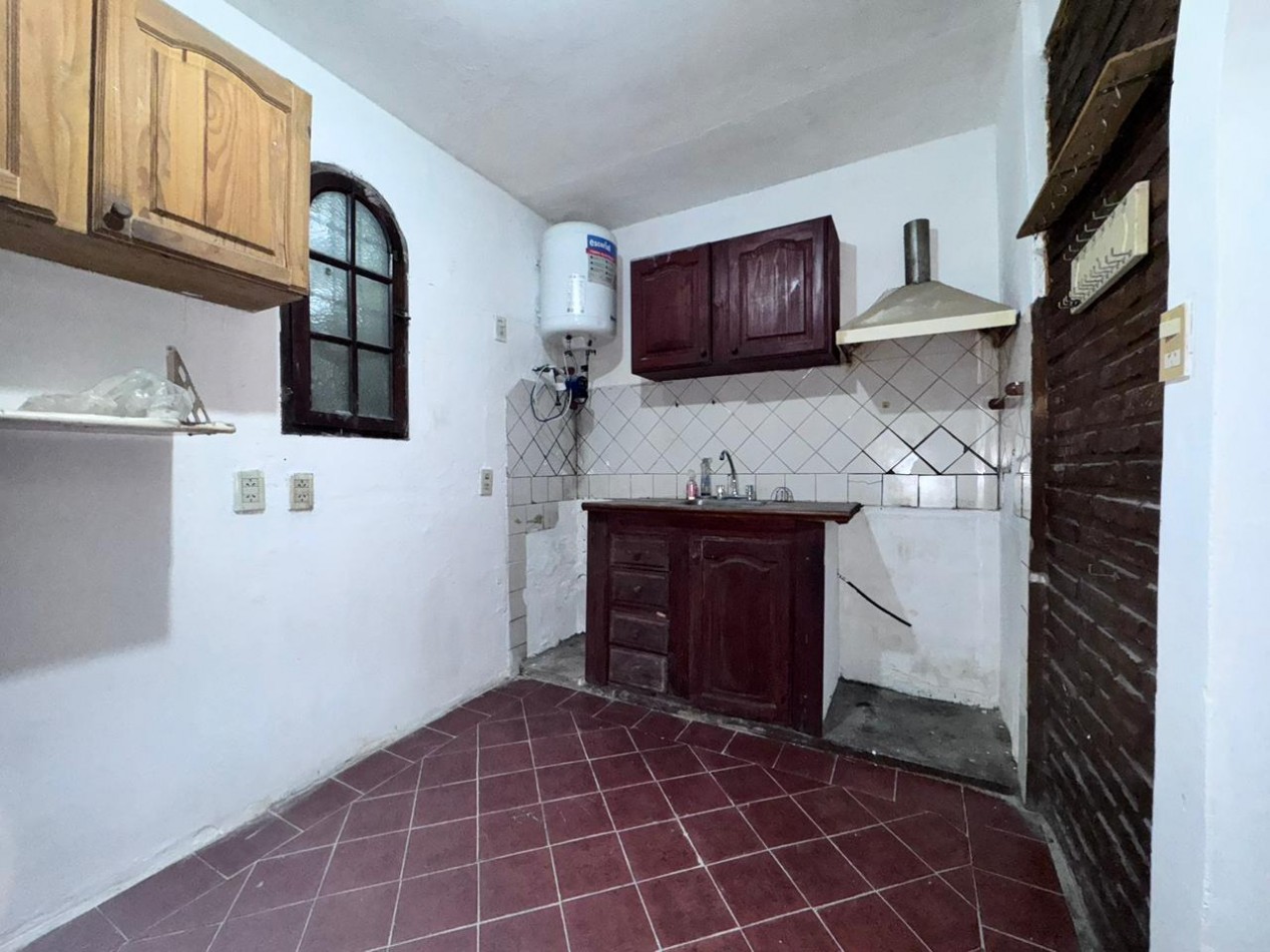 CASA 3 AMBIENTES CON GRAN PARQUE