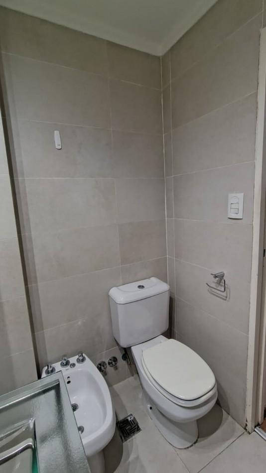 Excelente departamento 2 amb en Bernal Centro