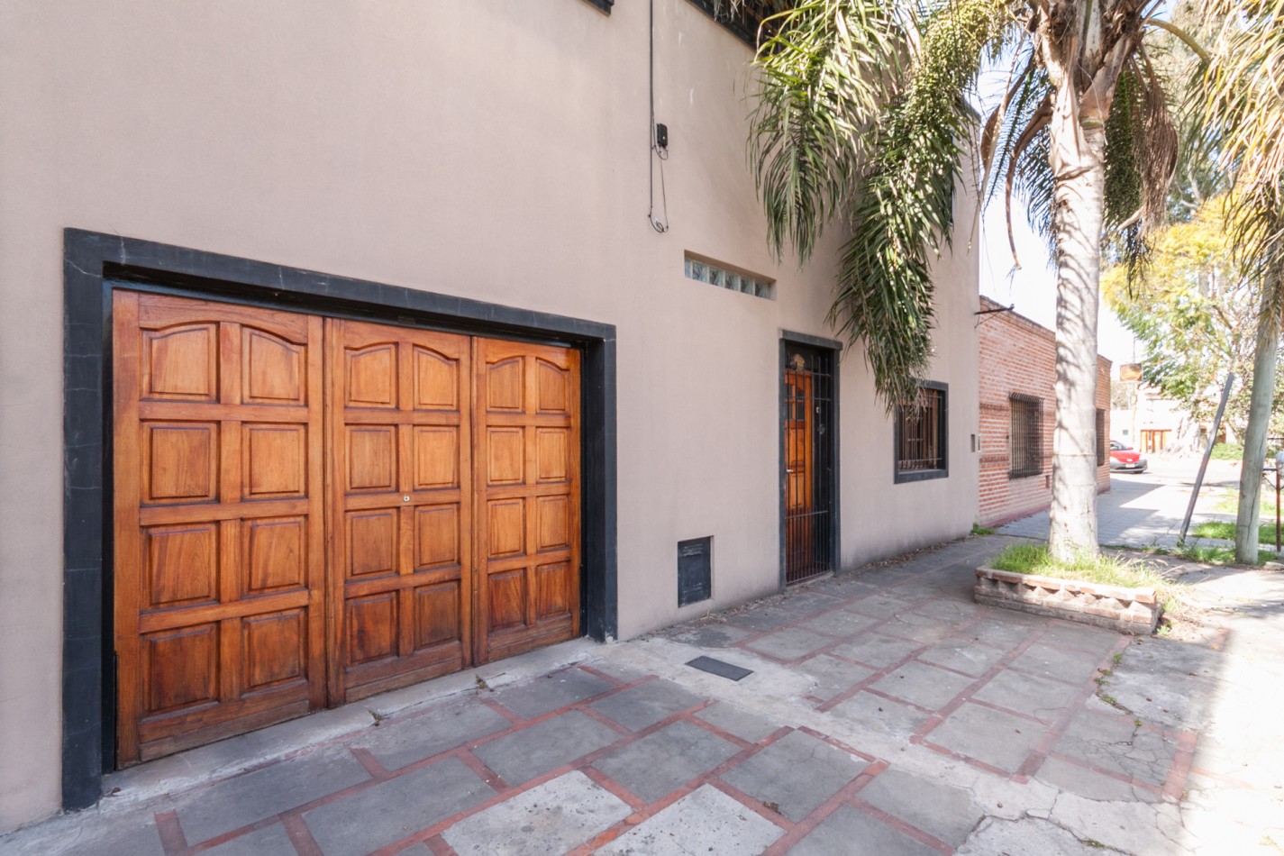 Venta Casa 5 ambientes con Piscina en Lanus