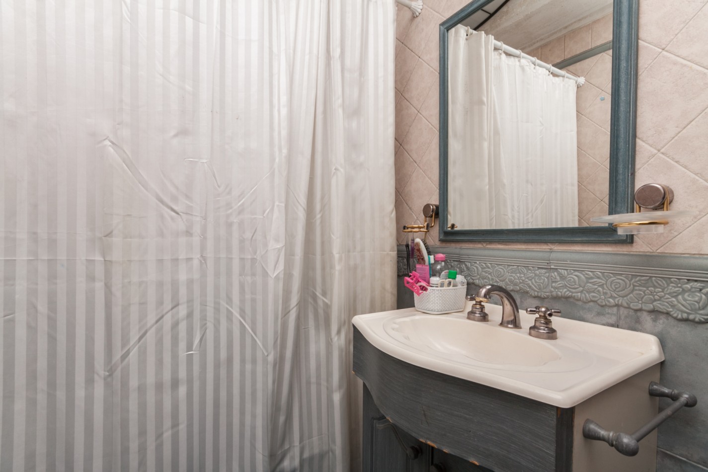 Venta Casa 5 ambientes con Piscina en Lanus