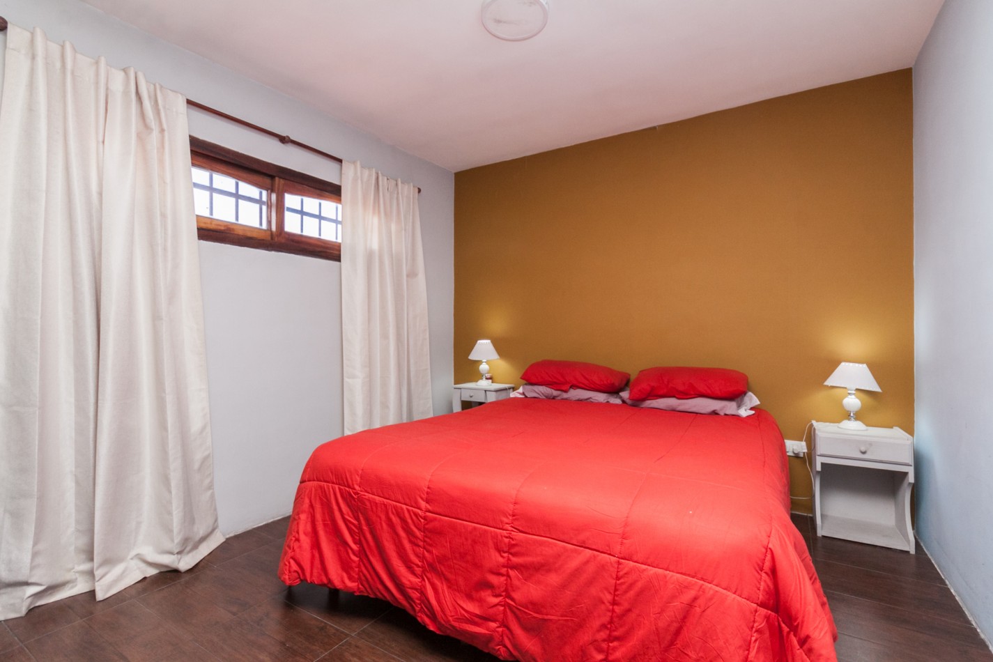 Venta Casa 5 ambientes con Piscina en Lanus