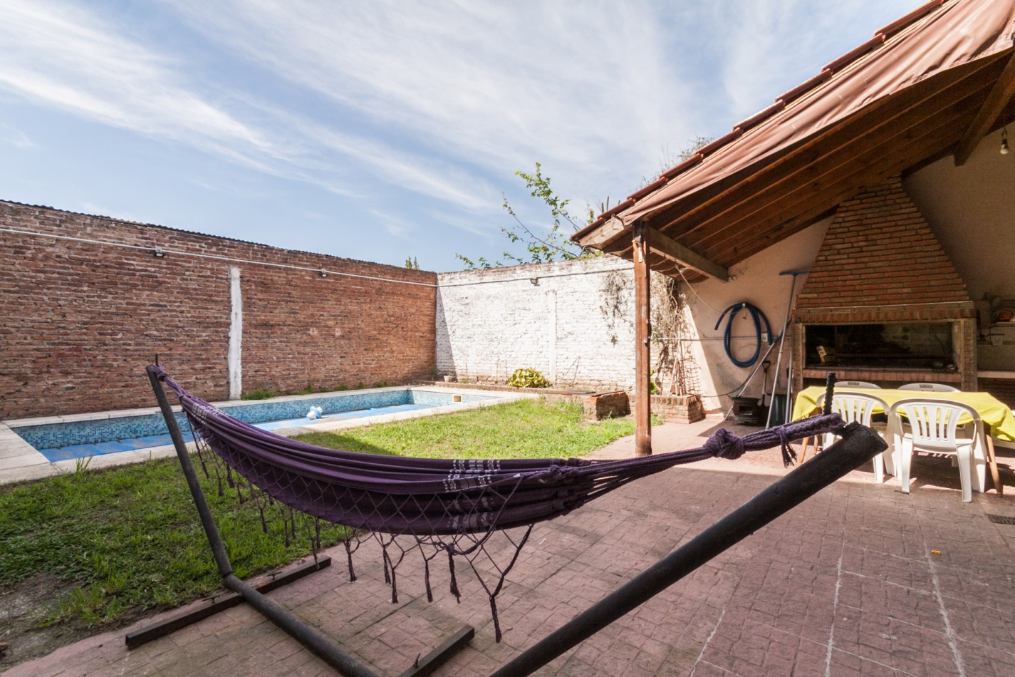 Venta Casa 5 ambientes con Piscina en Lanus