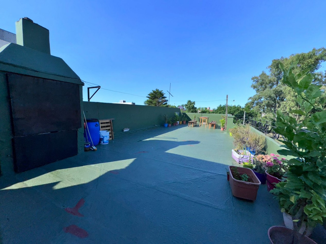 Venta PH 3 ambientes con terraza