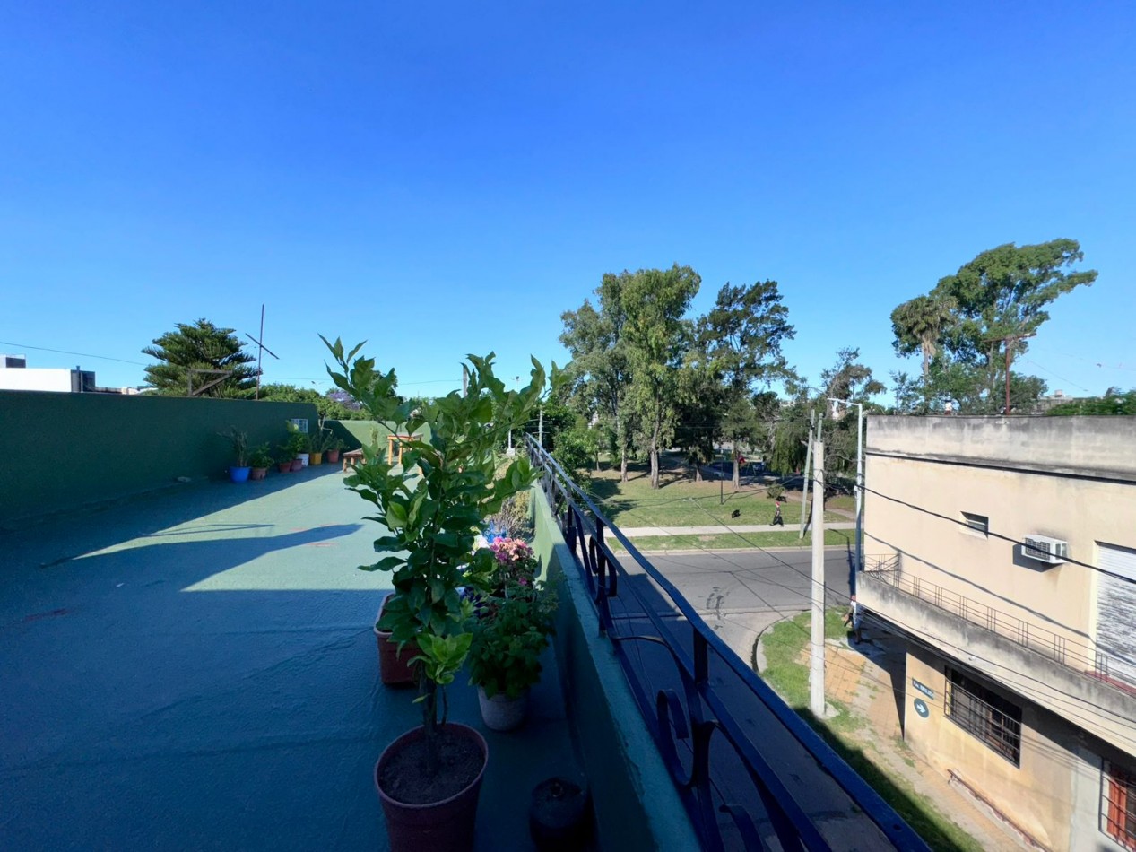 Venta PH 3 ambientes con terraza