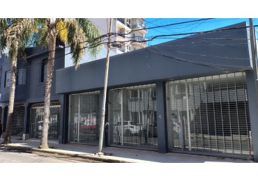 Excelente Local en Bernal Centro (Local 3) a metros de Belgrano y Castro Barros